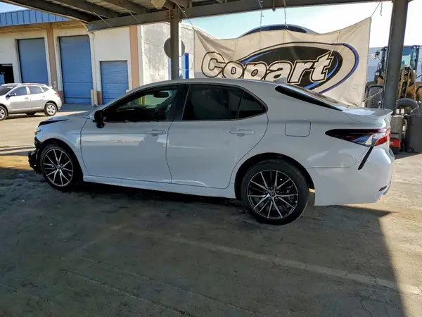 4T1S31AK3RU074715 2024 TOYOTA CAMRY - Image 2