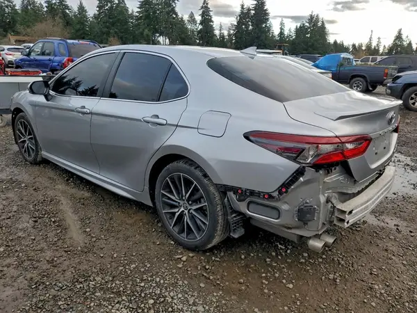 4T1S31AK4NU589457 2022 TOYOTA CAMRY - Image 2