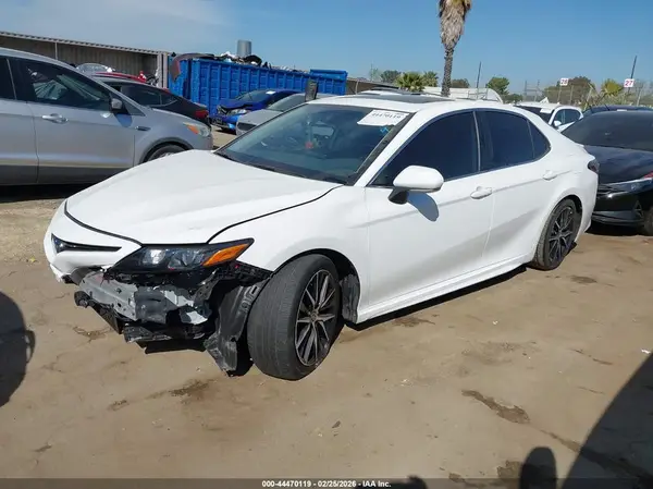 4T1S31AK4RU075274 2024 TOYOTA CAMRY - Image 2