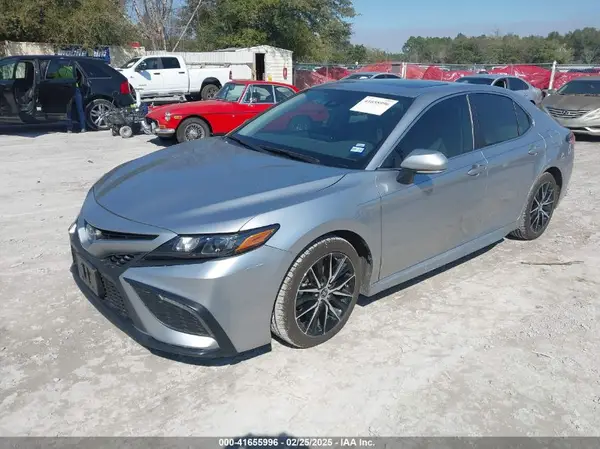 4T1S31AK4RU623726 2024 TOYOTA CAMRY - Image 2