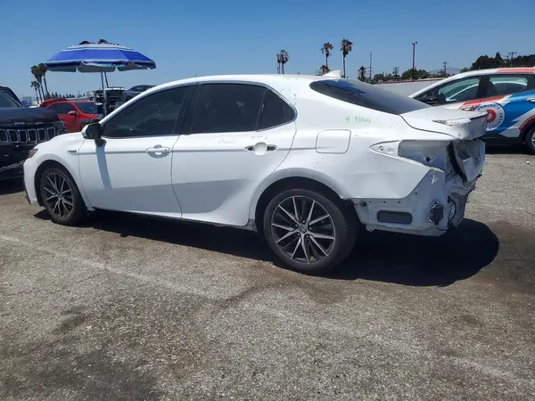 4T1S31AK5MU563786 2021 TOYOTA CAMRY - Image 2