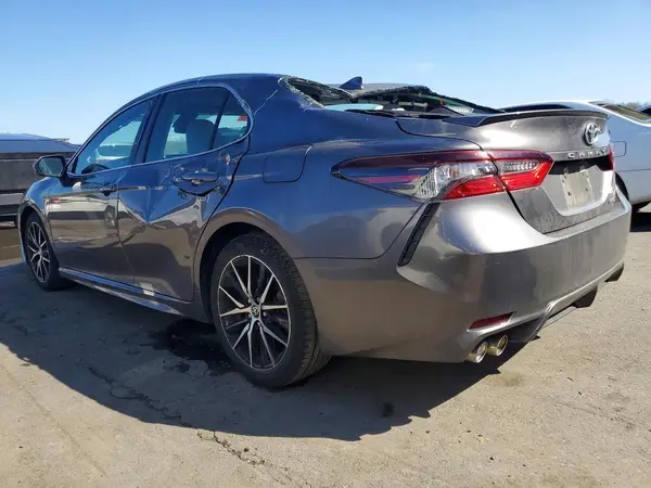 4T1S31AK5NU580671 2022 TOYOTA CAMRY - Image 2