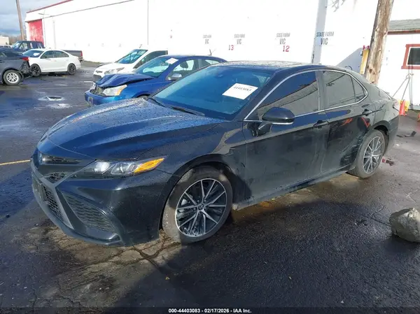 4T1S31AK5NU586471 2022 TOYOTA CAMRY - Image 2