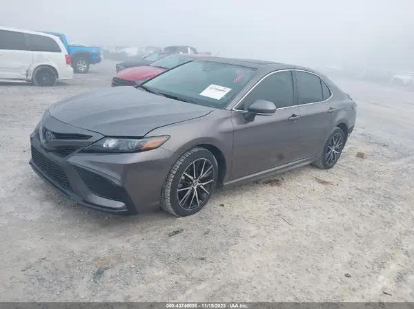 4T1S31AK6NU590657 2022 TOYOTA CAMRY - Image 2