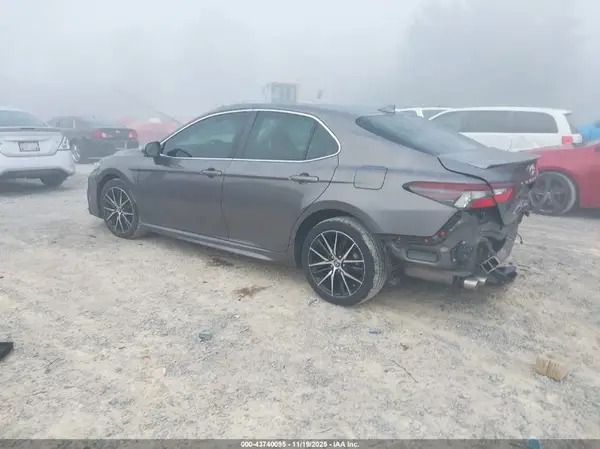 2022 TOYOTA CAMRY IAAI lot 43740095 auction photo 3