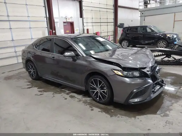 4T1S31AK6RU621010 2024 TOYOTA CAMRY - Image 1