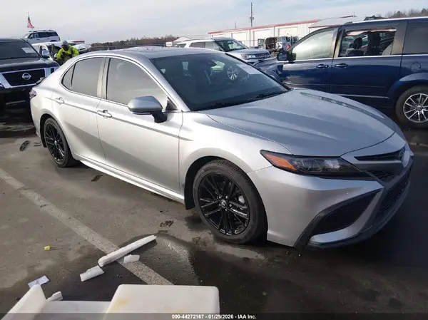 4T1S31AK7MU569086 2021 TOYOTA CAMRY - Image 1