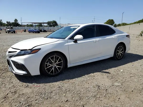 4T1S31AK7NU583815 2022 TOYOTA CAMRY - Image 1