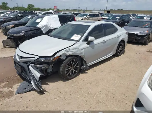 4T1S31AK7RU063586 2024 TOYOTA CAMRY - Image 2