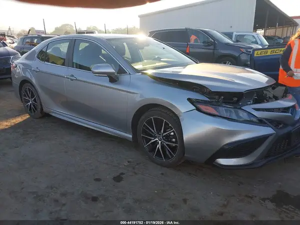 4T1S31AK7RU625759 2024 TOYOTA CAMRY - Image 1