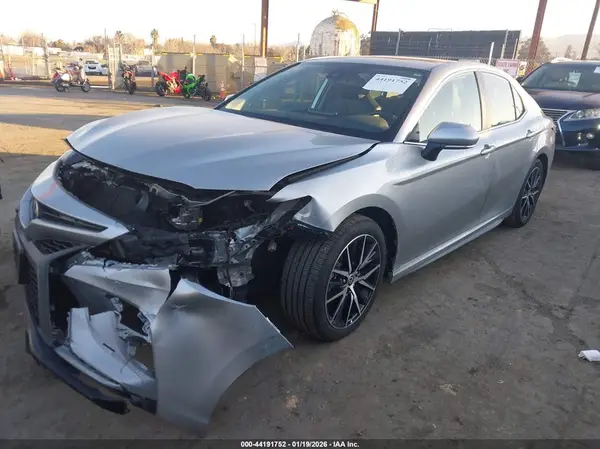 4T1S31AK7RU625759 2024 TOYOTA CAMRY - Image 2