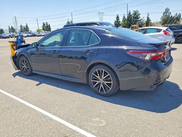 4T1S31AK8MU024174 2021 TOYOTA CAMRY - Image 2