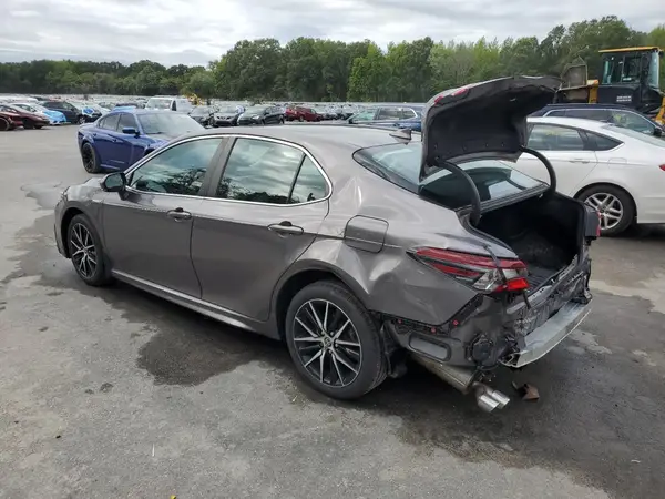 4T1S31AK8MU559196 2021 TOYOTA CAMRY - Image 2
