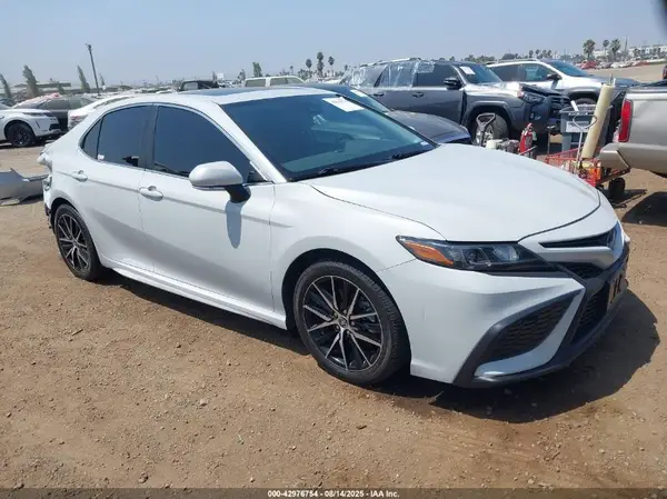 4T1S31AK8NU039808 2022 TOYOTA CAMRY - Image 1