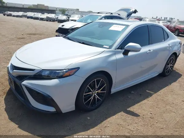 4T1S31AK8NU039808 2022 TOYOTA CAMRY - Image 2