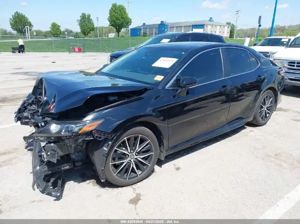 4T1S31AK9RU621115 2024 TOYOTA CAMRY - Image 2