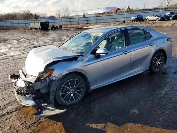 4T1S31AK9RU628582 2024 TOYOTA CAMRY - Image 1