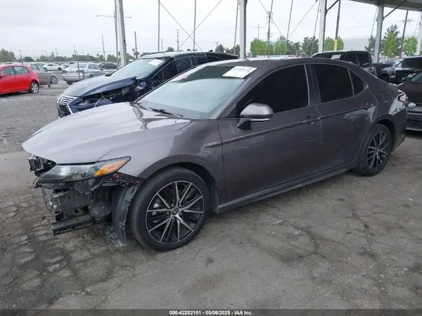 4T1S31AKXMU558387 2021 TOYOTA CAMRY - Image 2