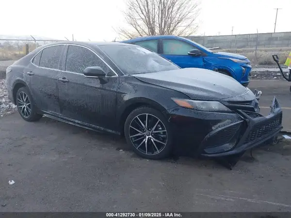 4T1S31AKXNU586756 2022 TOYOTA CAMRY - Image 1