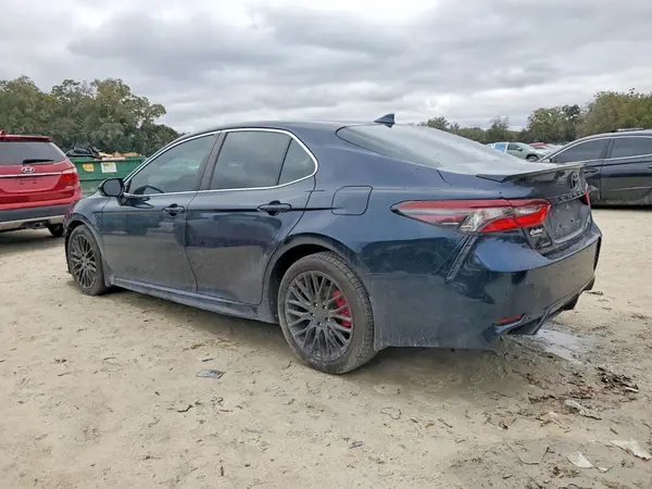 4T1T11AK0MU484911 2021 TOYOTA CAMRY - Image 2