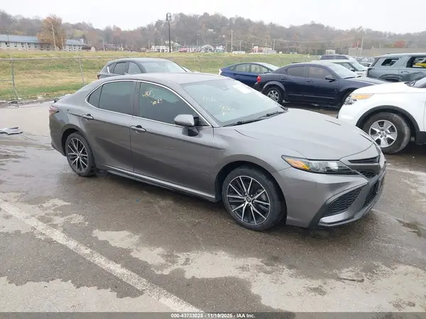 4T1T11AK0MU550549 2021 TOYOTA CAMRY - Image 1