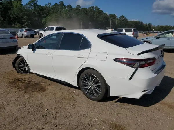 4T1T11AK0NU015979 2022 TOYOTA CAMRY - Image 2