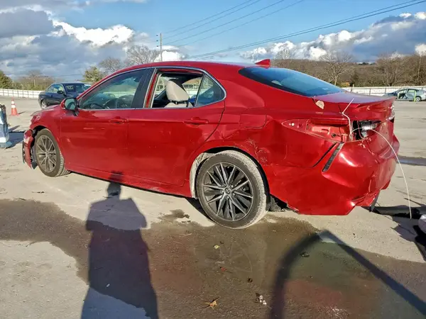 4T1T11AK0NU022043 2022 TOYOTA CAMRY - Image 2