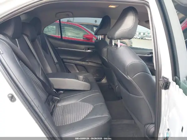 4T1T11AK0NU034404 2022 TOYOTA CAMRY - Image 8