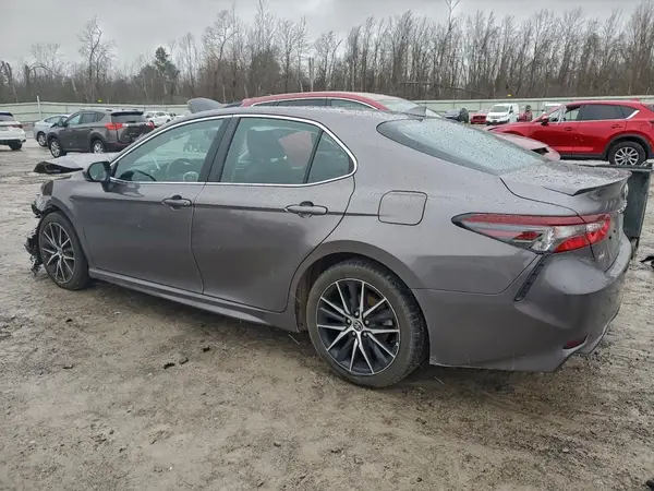 4T1T11AK0NU042941 2022 TOYOTA CAMRY - Image 2