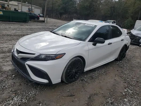 4T1T11AK0NU048318 2022 TOYOTA CAMRY - Image 1