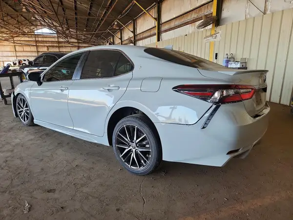 4T1T11AK0NU054264 2022 TOYOTA CAMRY - Image 2