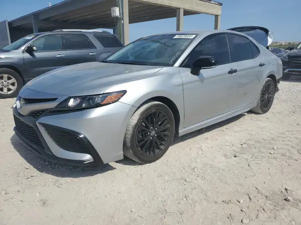 4T1T11AK0NU056502 2022 TOYOTA CAMRY - Image 1