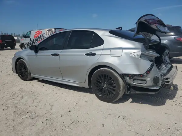 4T1T11AK0NU056502 2022 TOYOTA CAMRY - Image 2