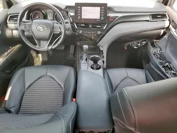 4T1T11AK0NU622660 2022 TOYOTA CAMRY - Image 8