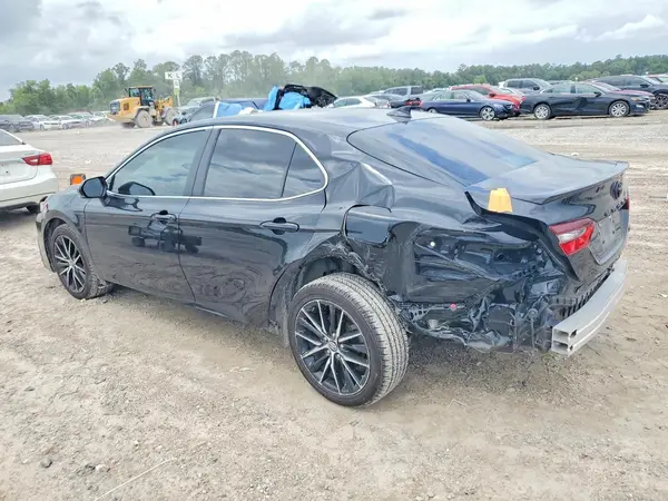 4T1T11AK0NU623470 2022 TOYOTA CAMRY - Image 2