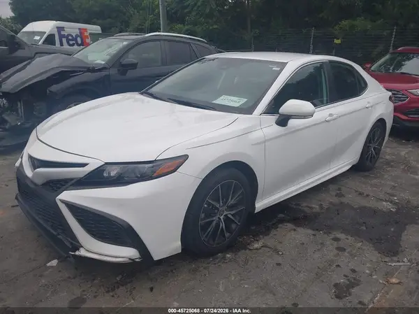 4T1T11AK0NU637384 2022 TOYOTA CAMRY - Image 2