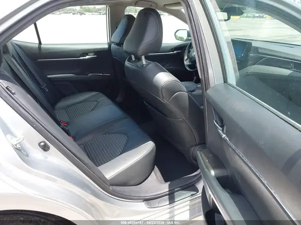 4T1T11AK0NU642570 2022 TOYOTA CAMRY - Image 8