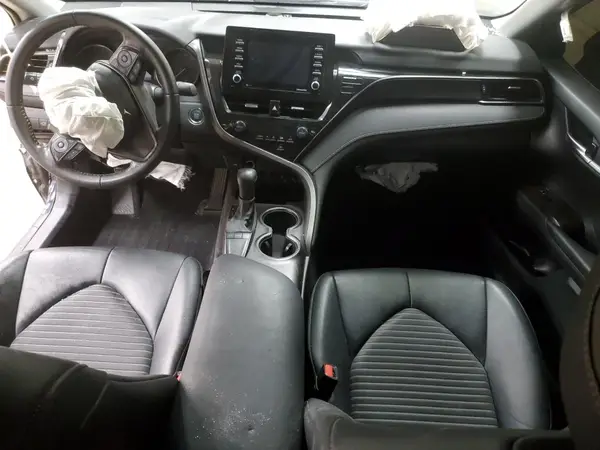 4T1T11AK0NU642925 2022 TOYOTA CAMRY - Image 8