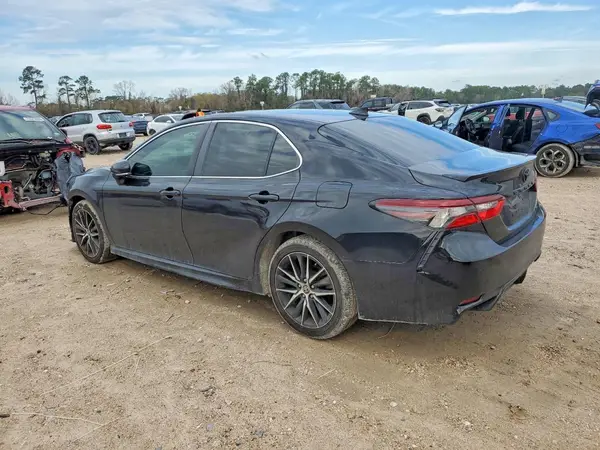 4T1T11AK0NU669526 2022 TOYOTA CAMRY - Image 2