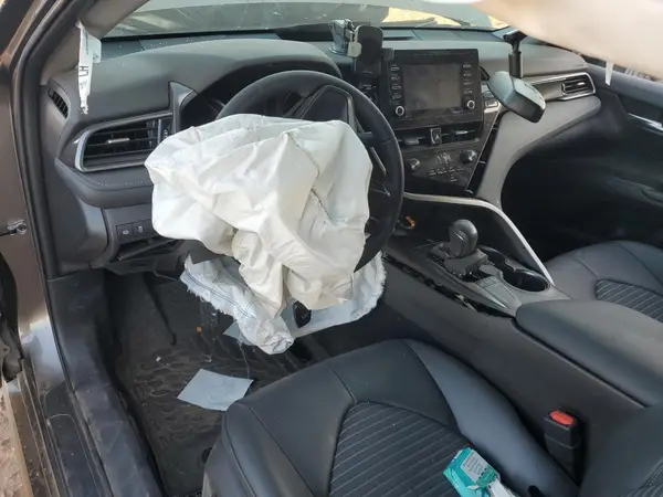 4T1T11AK0NU683037 2022 TOYOTA CAMRY - Image 8