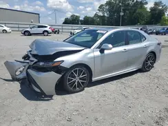 4T1T11AK0NU697438 2022 TOYOTA CAMRY