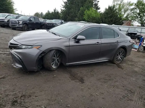 4T1T11AK0NU717316 2022 TOYOTA CAMRY - Image 1