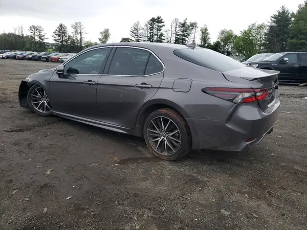 4T1T11AK0NU717316 2022 TOYOTA CAMRY - Image 2