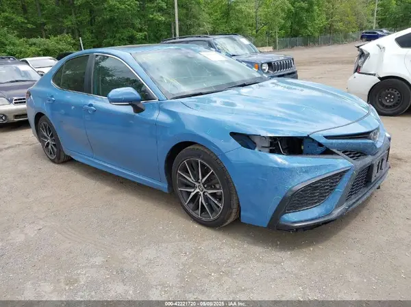 4T1T11AK0PU115695 2023 TOYOTA CAMRY - Image 1