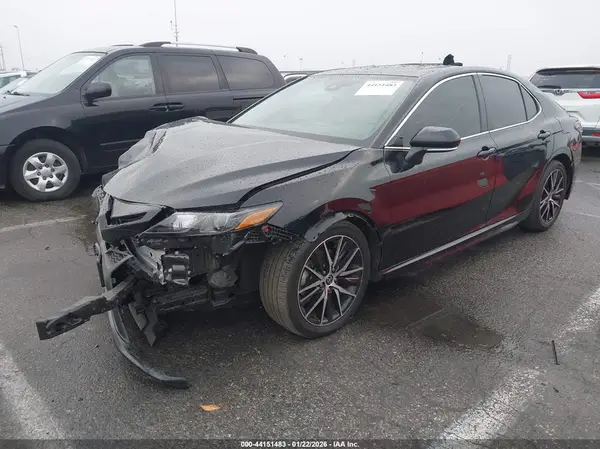 4T1T11AK0PU727704 2023 TOYOTA CAMRY - Image 2