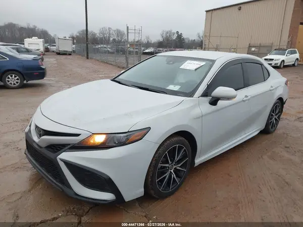 4T1T11AK0RU194398 2024 TOYOTA CAMRY - Image 2