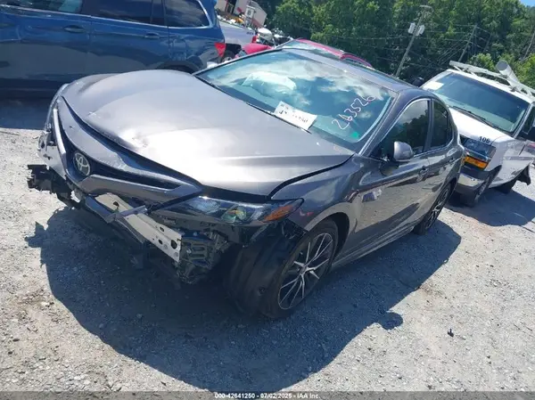 4T1T11AK0RU263526 2024 TOYOTA CAMRY - Image 2