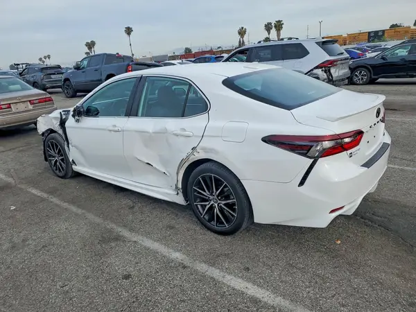 4T1T11AK0RU869828 2024 TOYOTA CAMRY - Image 2