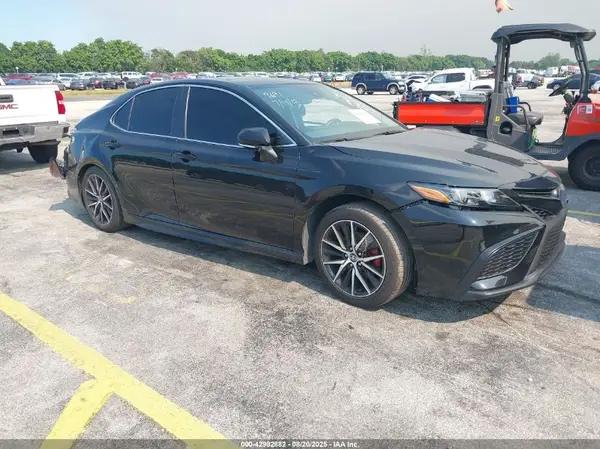 4T1T11AK0RU889691 2024 TOYOTA CAMRY - Image 1