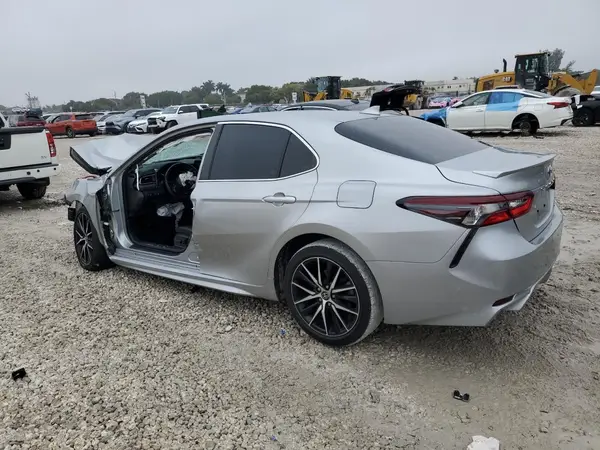 4T1T11AK1MU479684 2021 TOYOTA CAMRY - Image 2